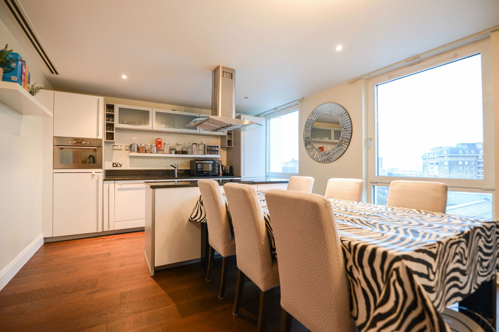 3 bed penthouse for sale in Winchester Road, London 3