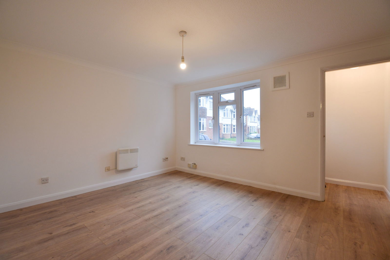 1 bed maisonette for sale in Beckingham Road, Guildford  - Property Image 3