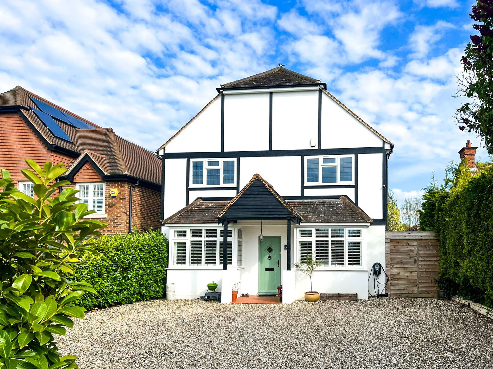 5 bed detached house for sale in London Road, Guildford, GU4