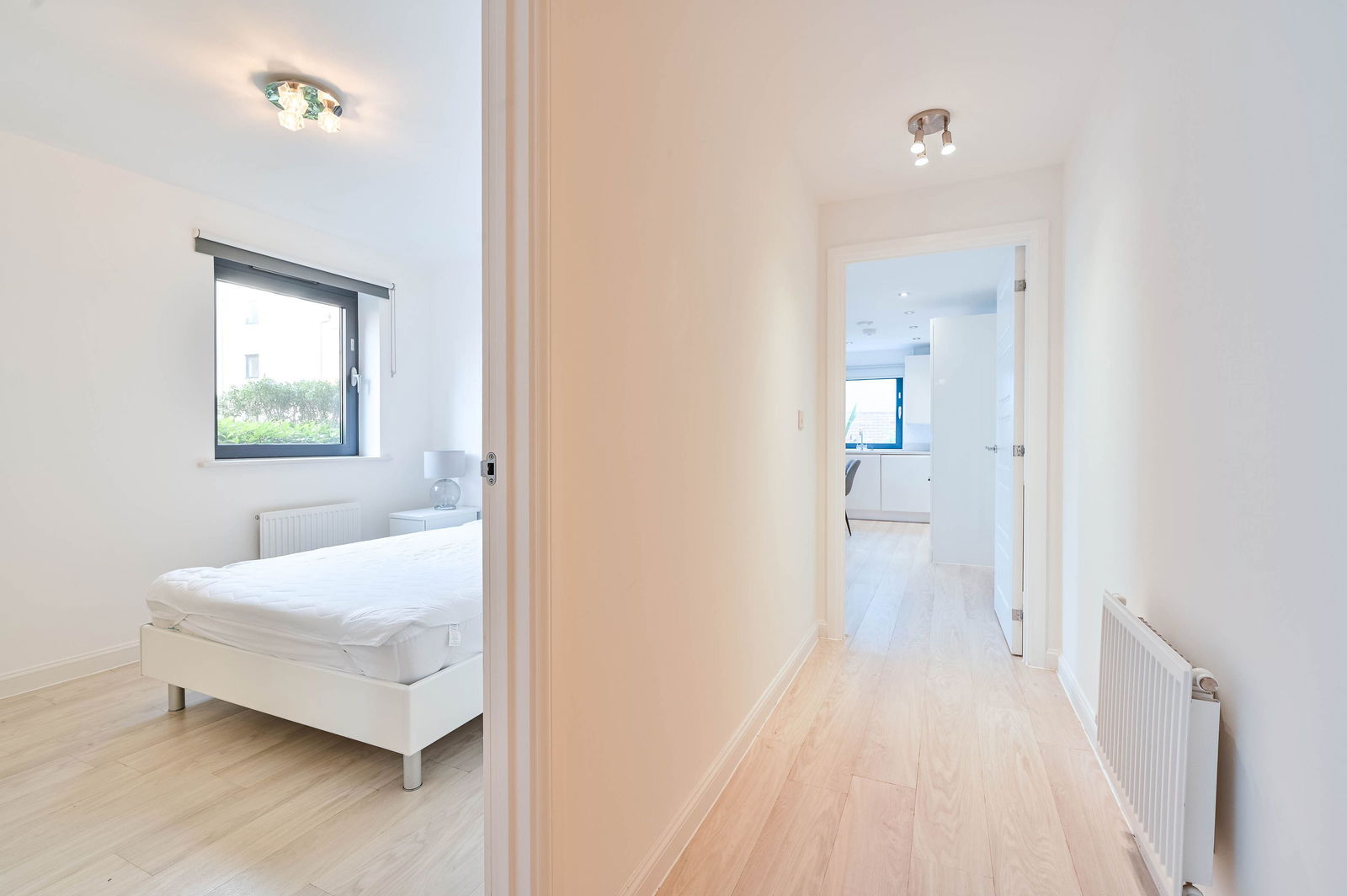 2 bed flat for sale in Walnut Tree Close, Guildford 12