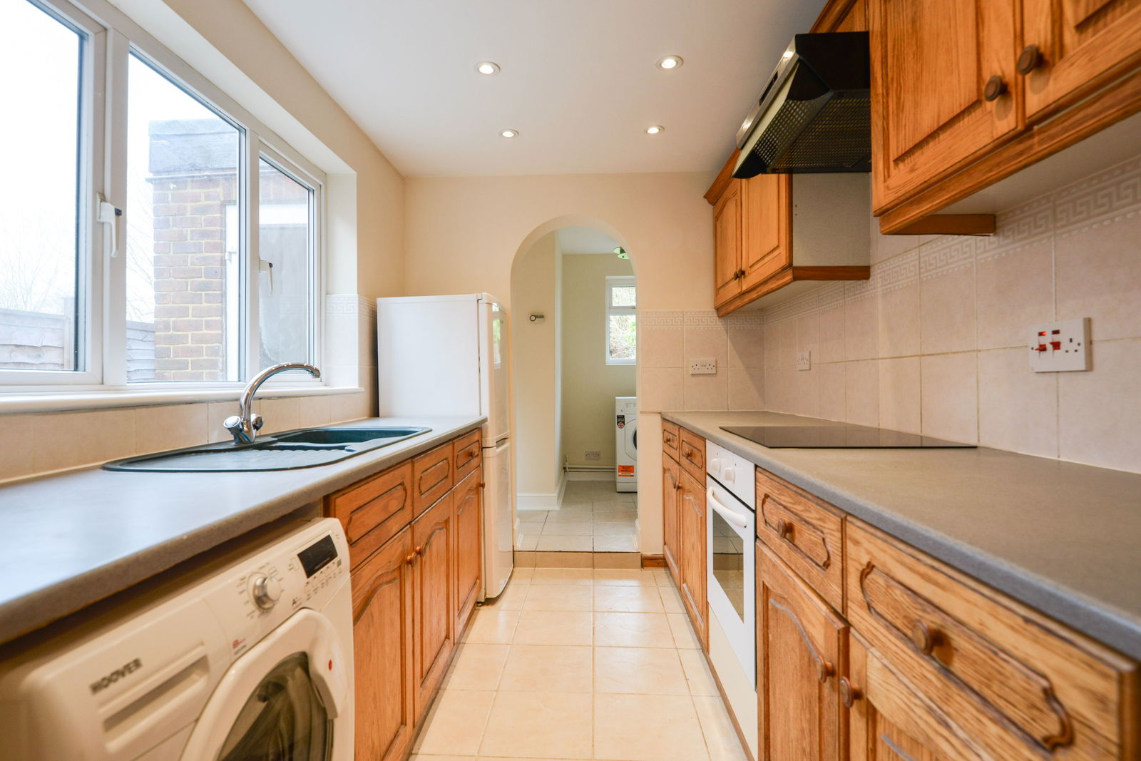 3 bed semi-detached house for sale in New Cross Road, Guildford  - Property Image 4