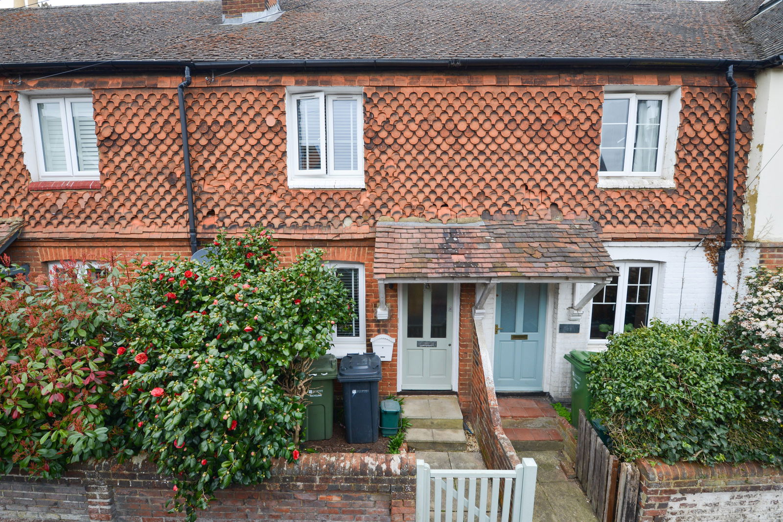 2 bed terraced house for sale in Weyside Road, Guildford 8