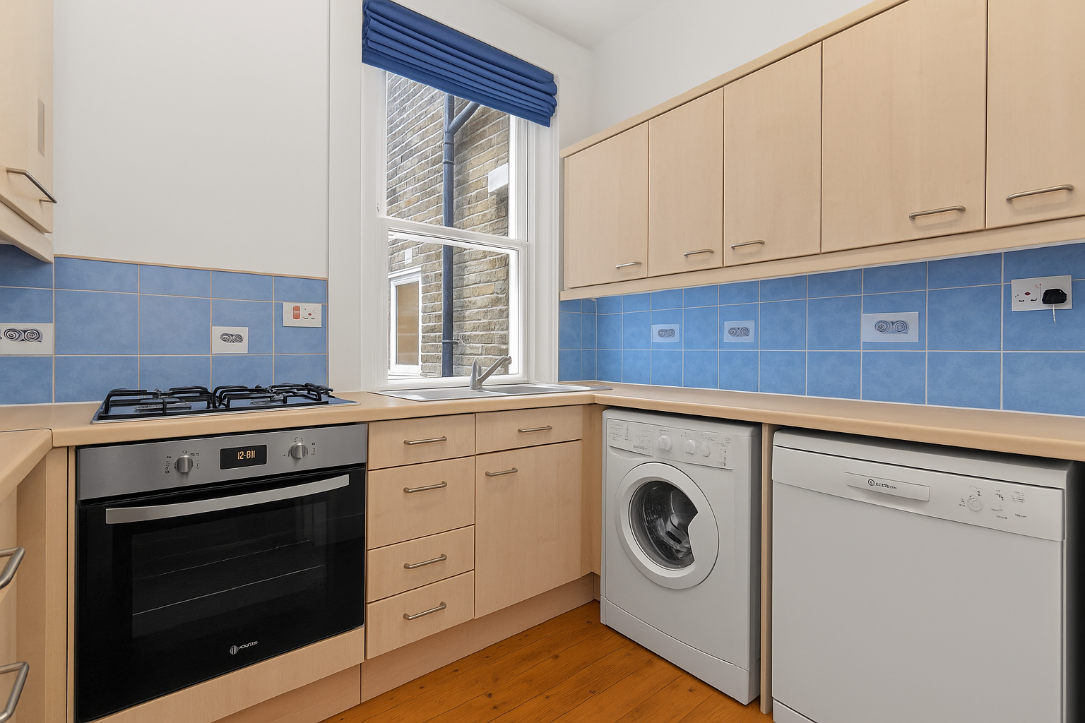 1 bed maisonette to rent in Manor Road, Guildford  - Property Image 5