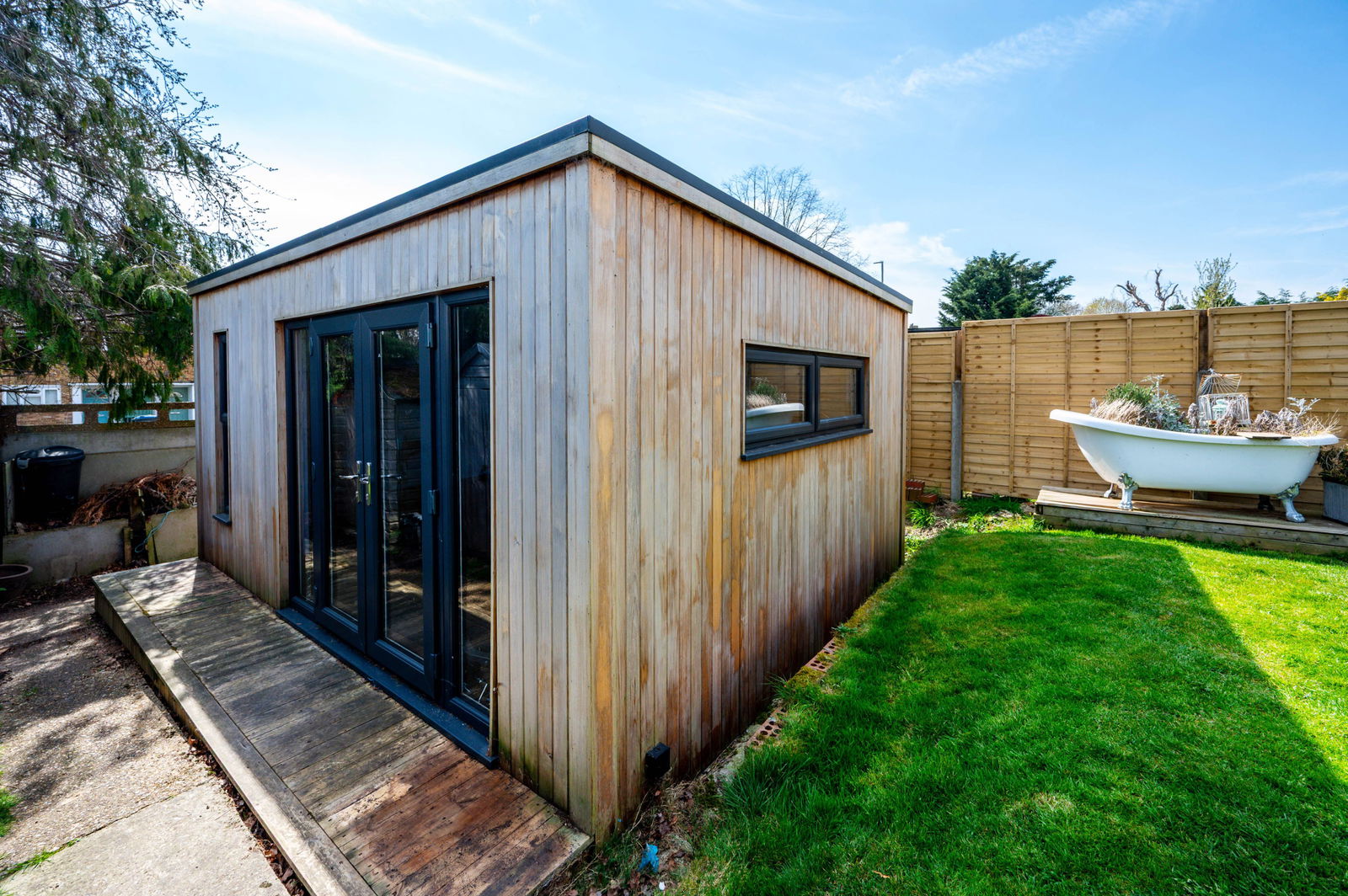 4 bed semi-detached house for sale in Stormont Way, Chessington 9