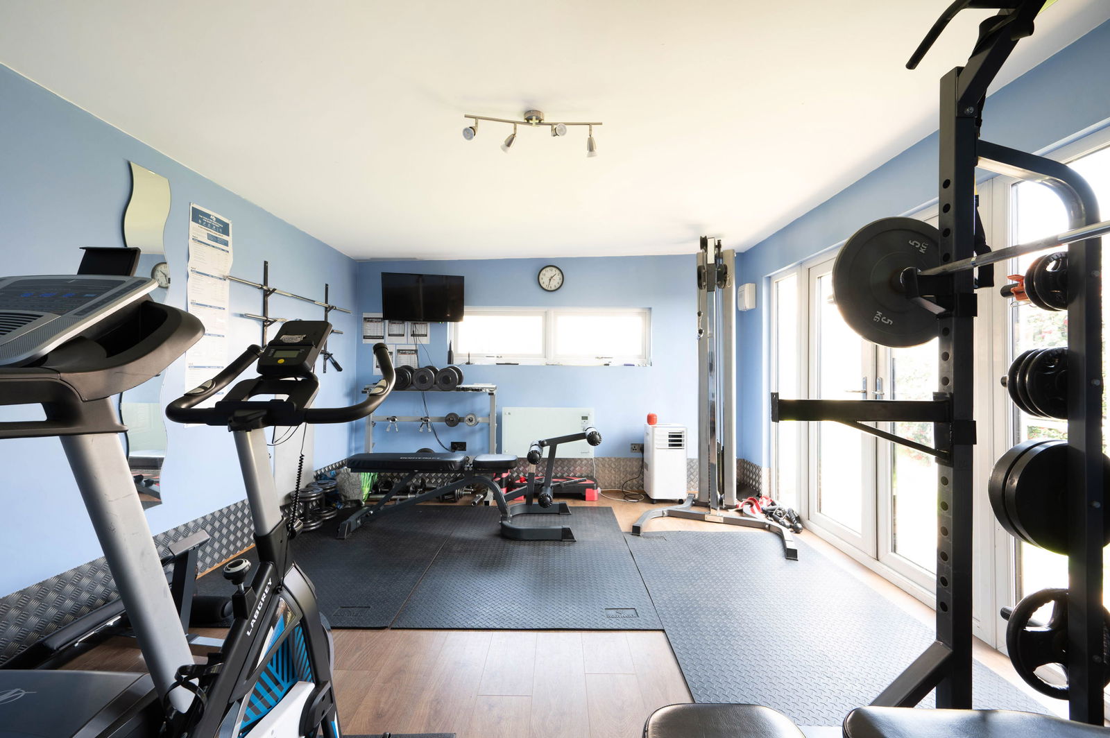 4 bed semi-detached house for sale in Stormont Way, Chessington 10