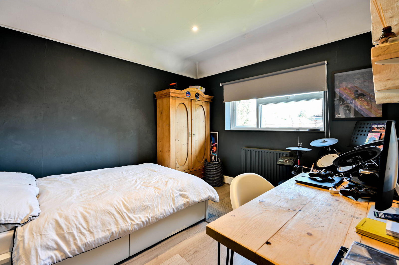 3 bed semi-detached house for sale in Lower Shott, Leatherhead 16