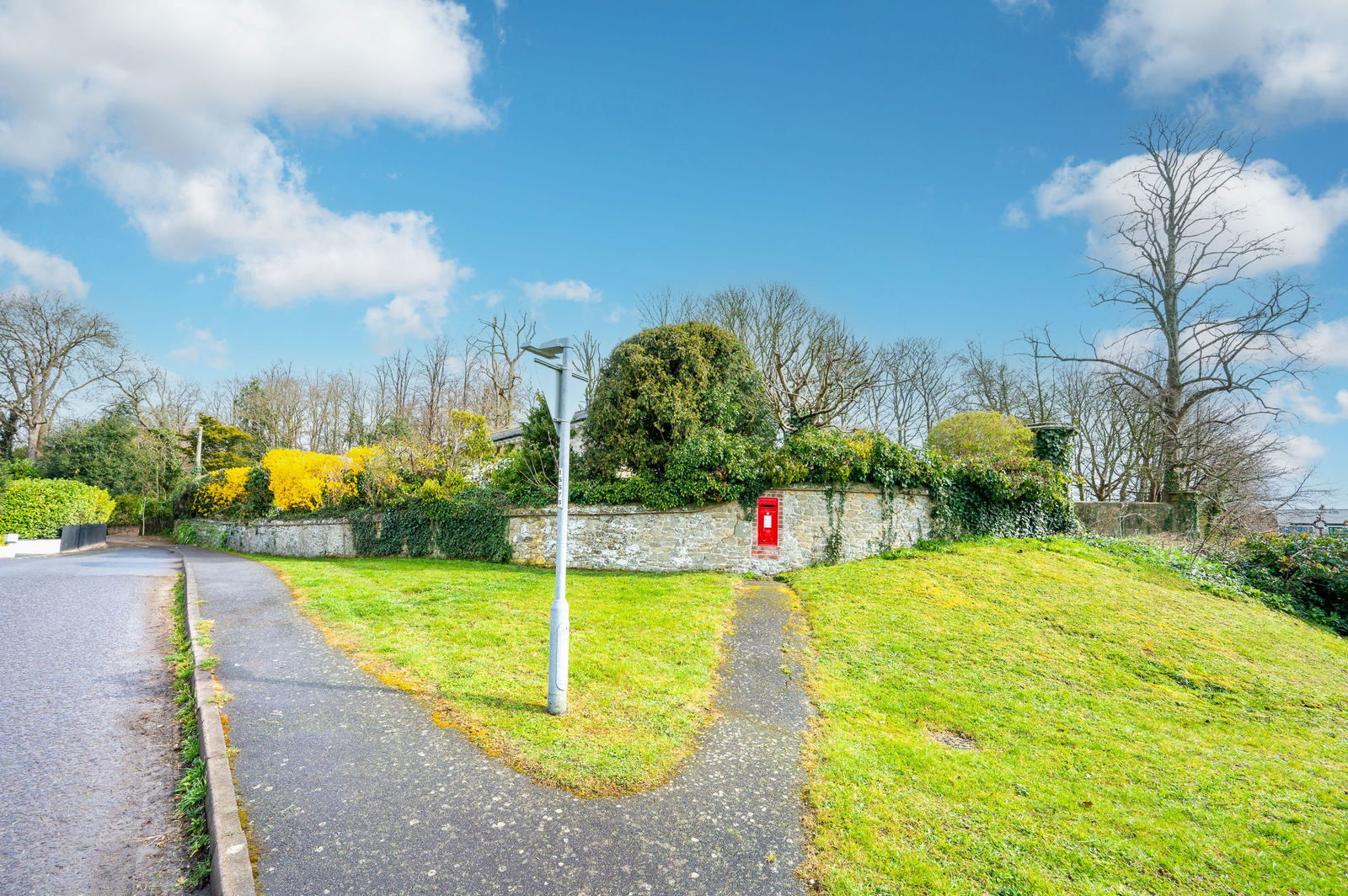 3 bed bungalow for sale in Oxted Road, Godstone 25
