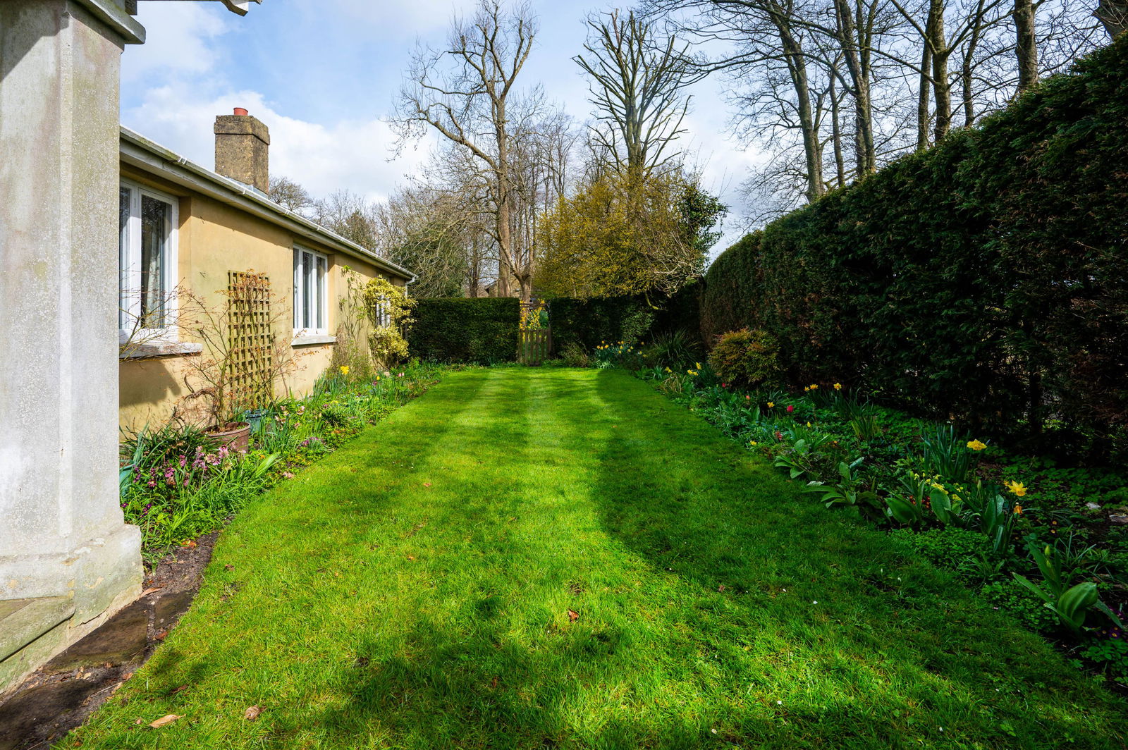 3 bed bungalow for sale in Oxted Road, Godstone 5