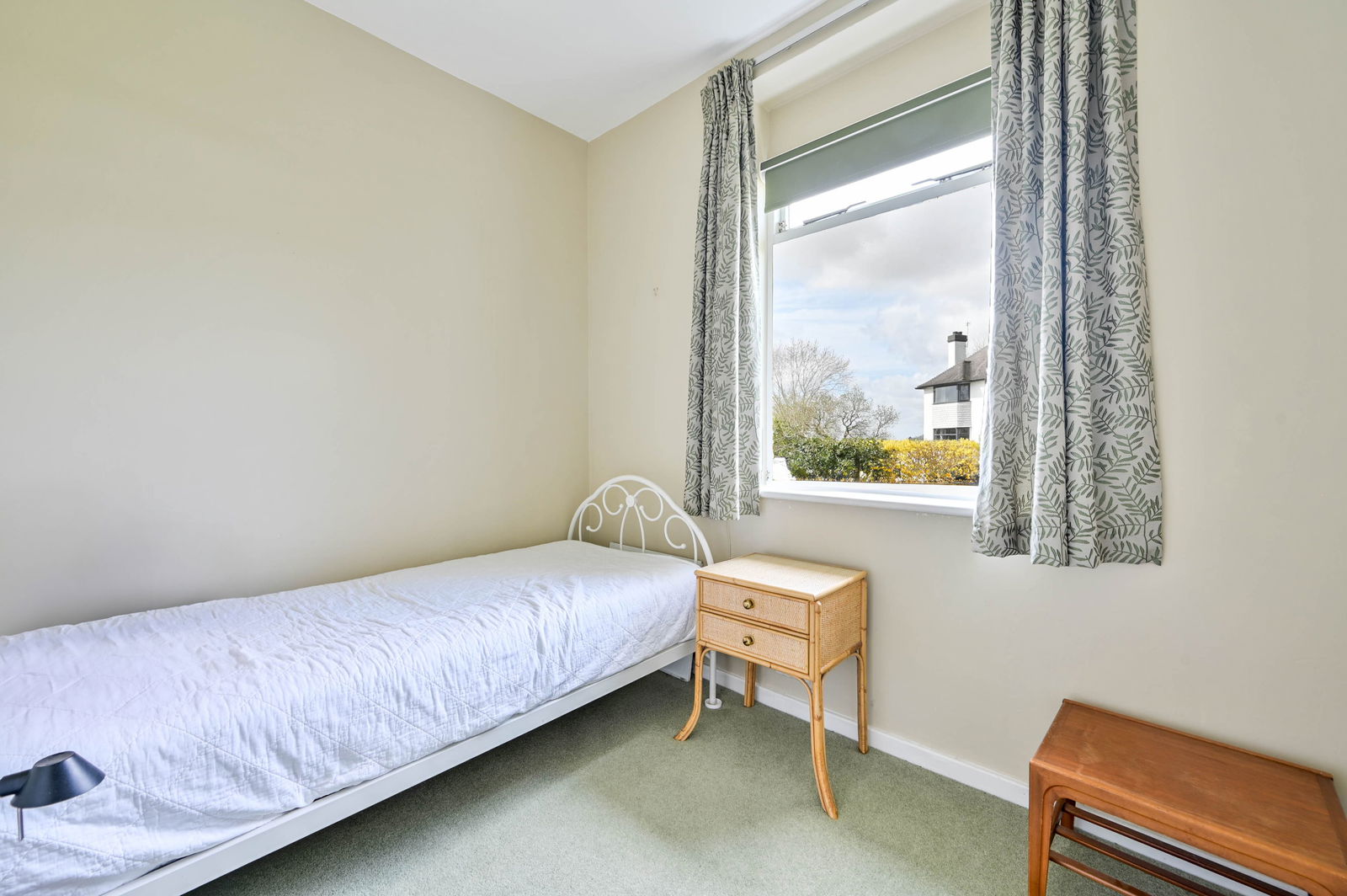 3 bed bungalow for sale in Oxted Road, Godstone 22