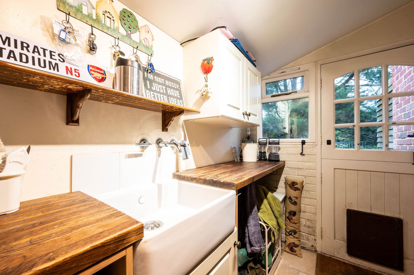 4 bed semi-detached house to rent in Chapel Lane, Leatherhead 18