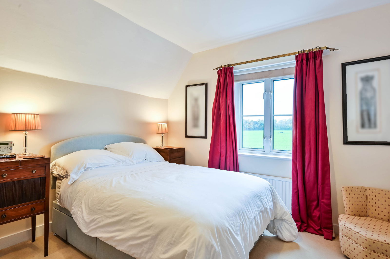 4 bed semi-detached house to rent in Chapel Lane, Leatherhead 14