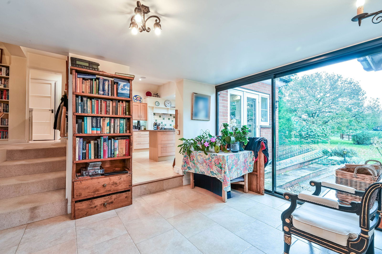 4 bed semi-detached house to rent in Chapel Lane, Leatherhead 4