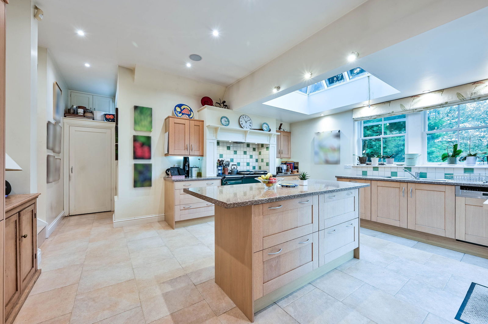 4 bed semi-detached house to rent in Chapel Lane, Leatherhead 6