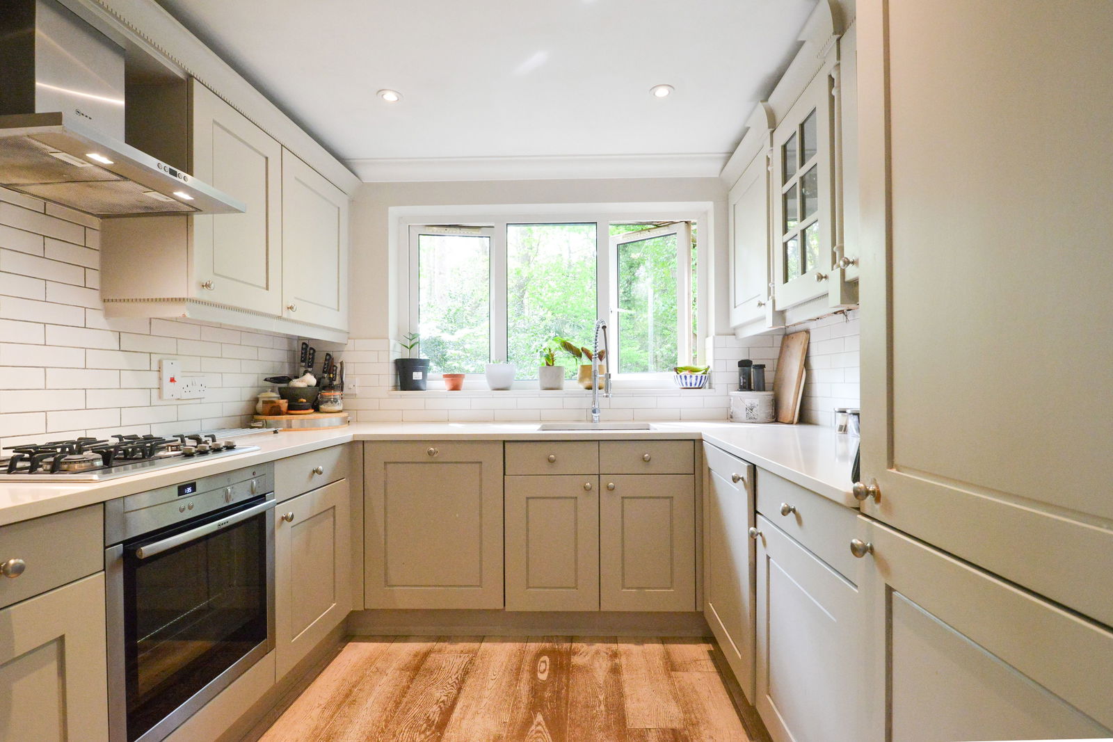 2 bed maisonette for sale in Elgin Road, Weybridge 1