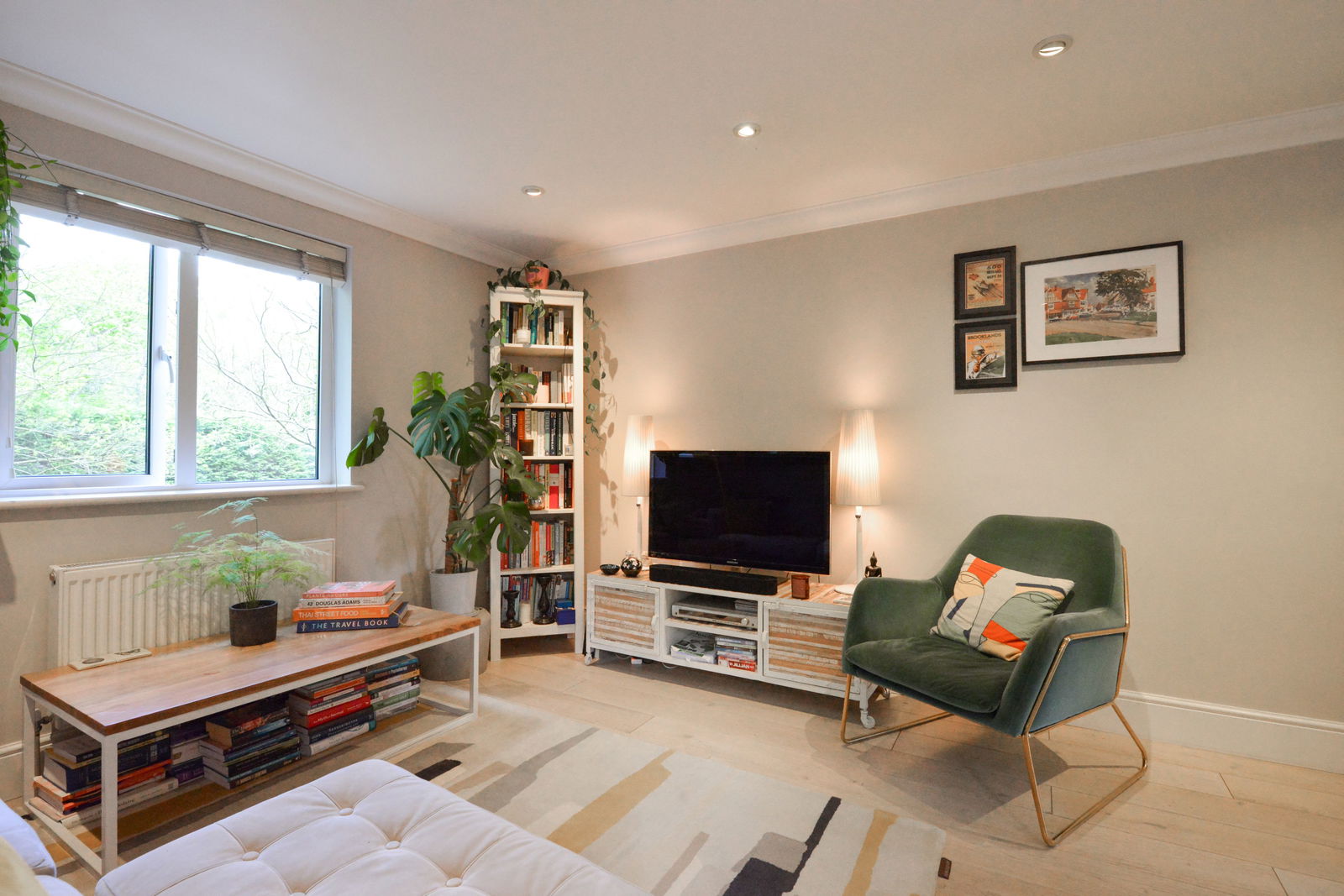 2 bed maisonette for sale in Elgin Road, Weybridge 3