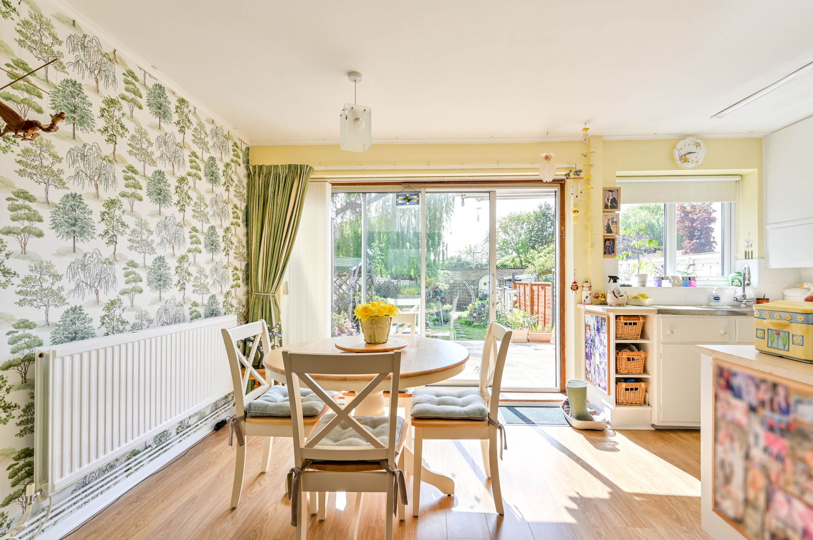 3 bed end of terrace house for sale in Inkerman Road, Woking 3