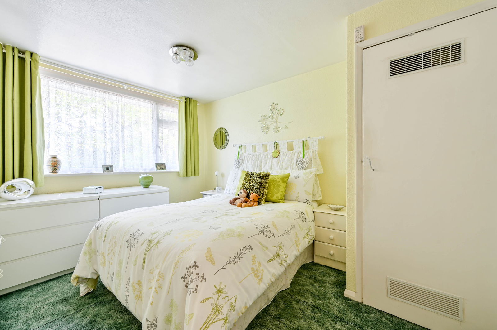 3 bed end of terrace house for sale in Inkerman Road, Woking 9