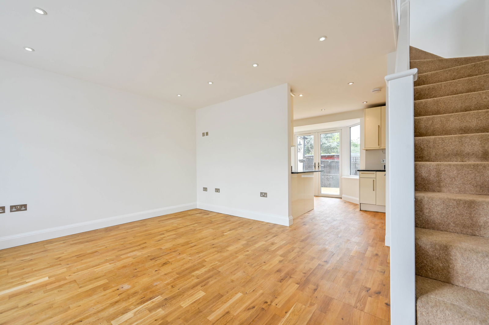3 bed semi-detached house for sale in Windsor Avenue, Sutton  - Property Image 7