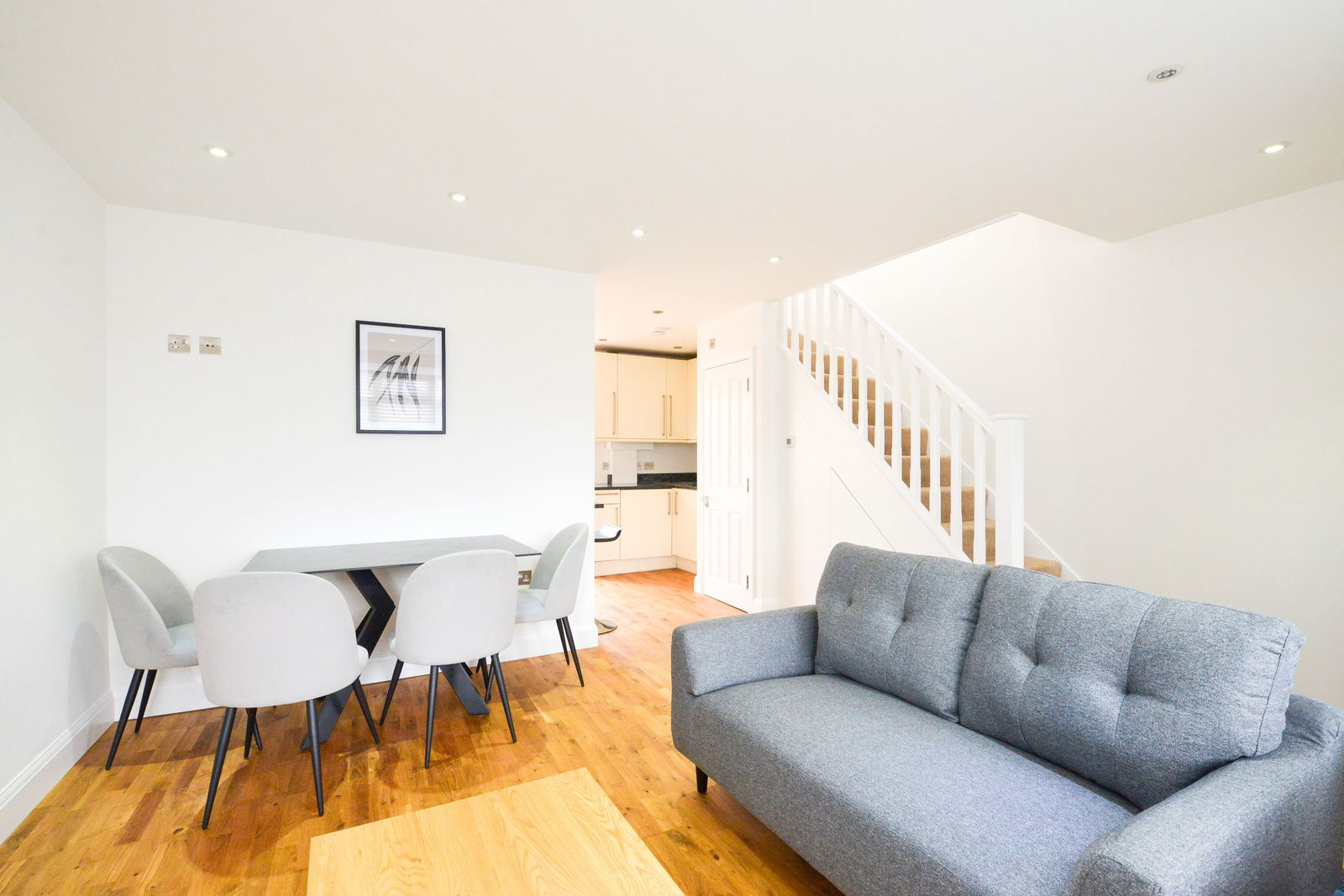 3 bed semi-detached house for sale in Windsor Avenue, Sutton 5