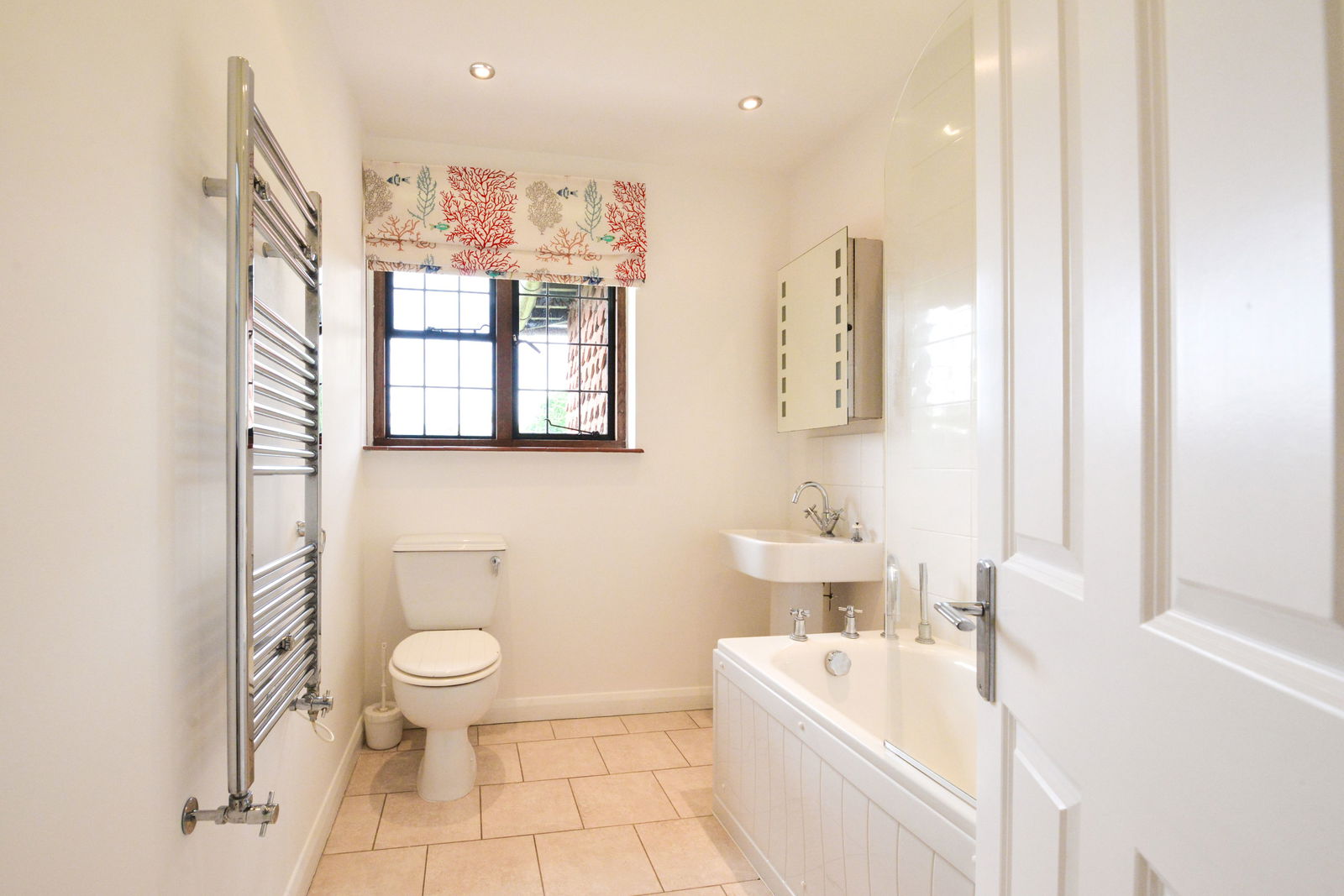 5 bed detached house to rent in Bookhurst Road, Cranleigh 20