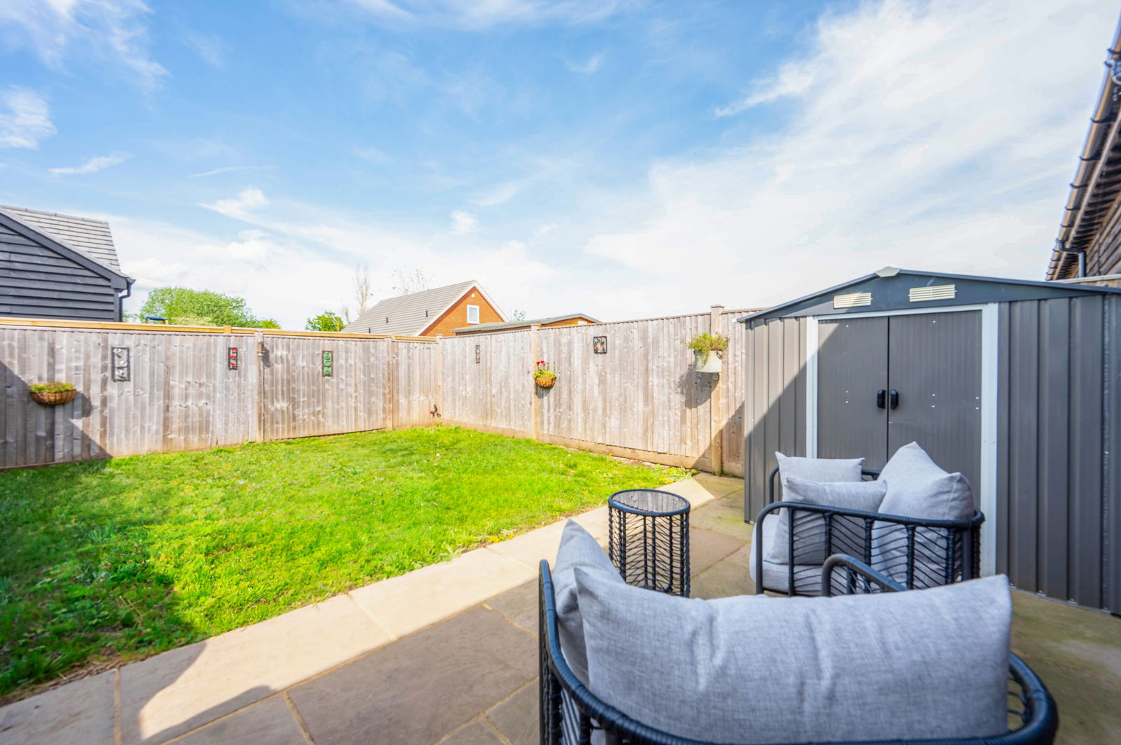 3 bed terraced house for sale, Alfold 1