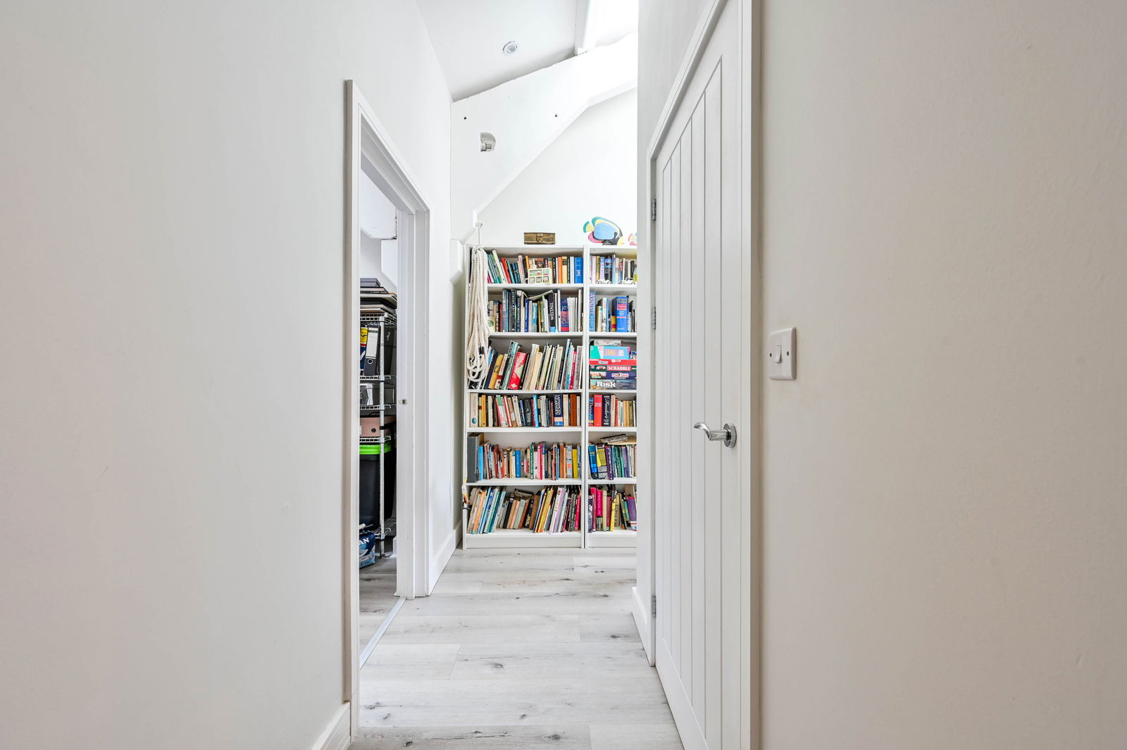 3 bed terraced house for sale, Alfold 7