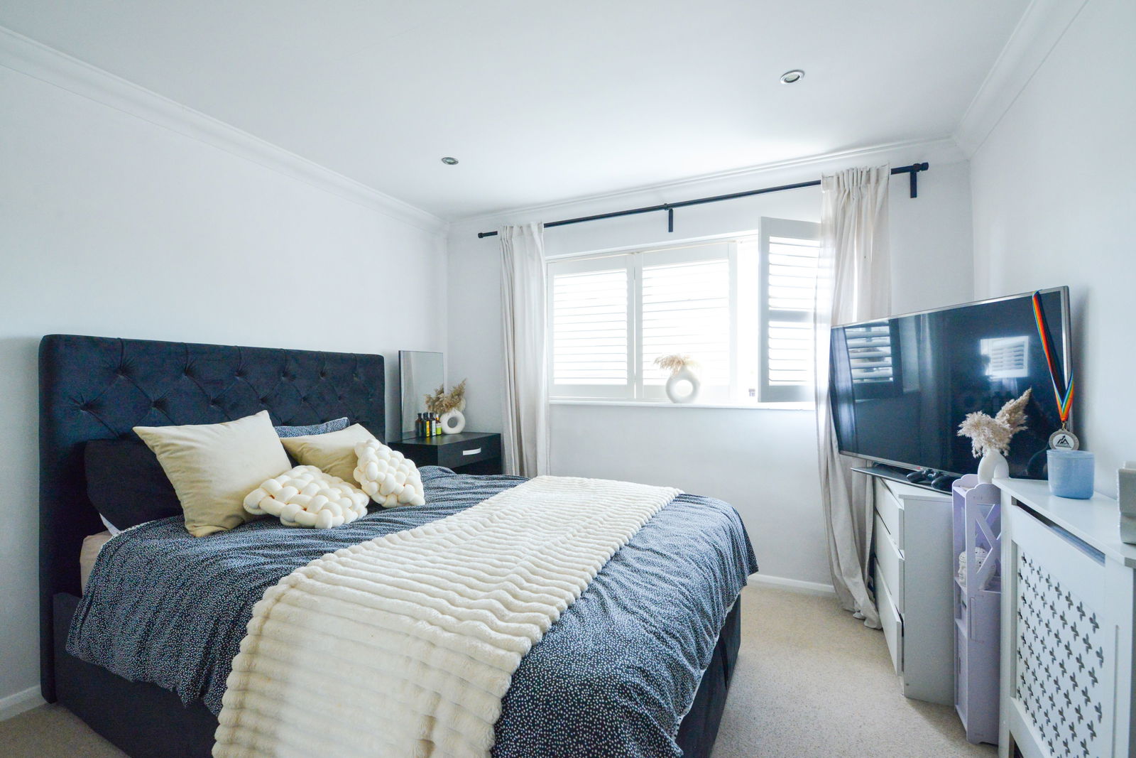 1 bed flat for sale in Kingston Road, Leatherhead  - Property Image 2