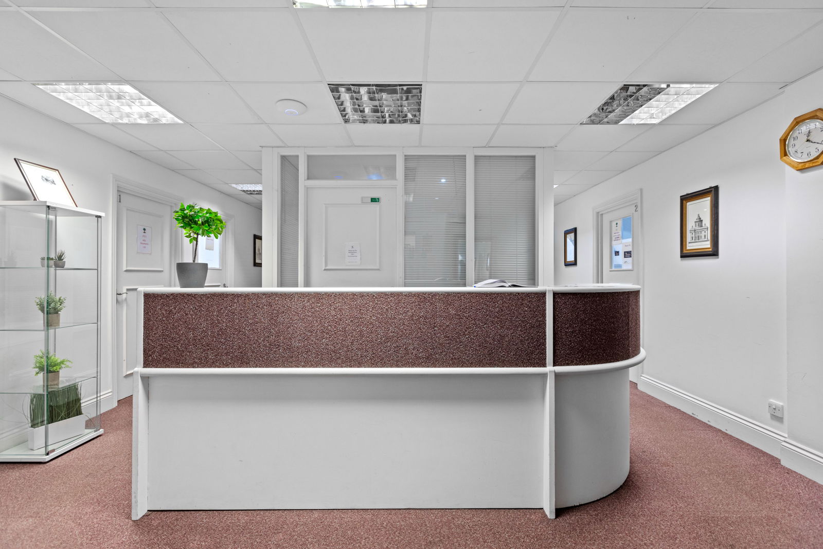 Commercial property to rent in High Street, Slough - Property Image 18