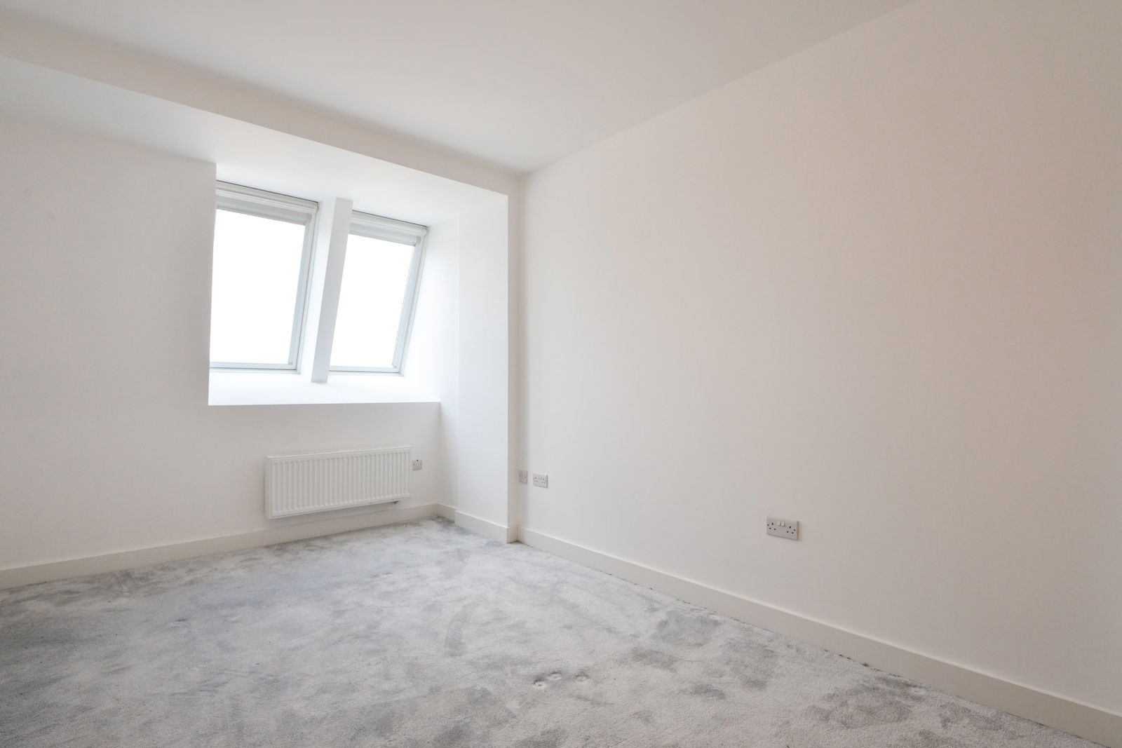 1 bed flat for sale in Sutton Court Road, Sutton  - Property Image 5