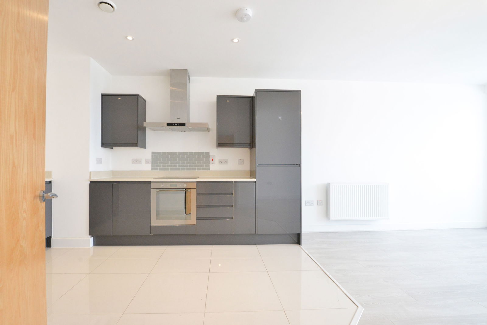 1 bed flat for sale in Sutton Court Road, Sutton  - Property Image 4