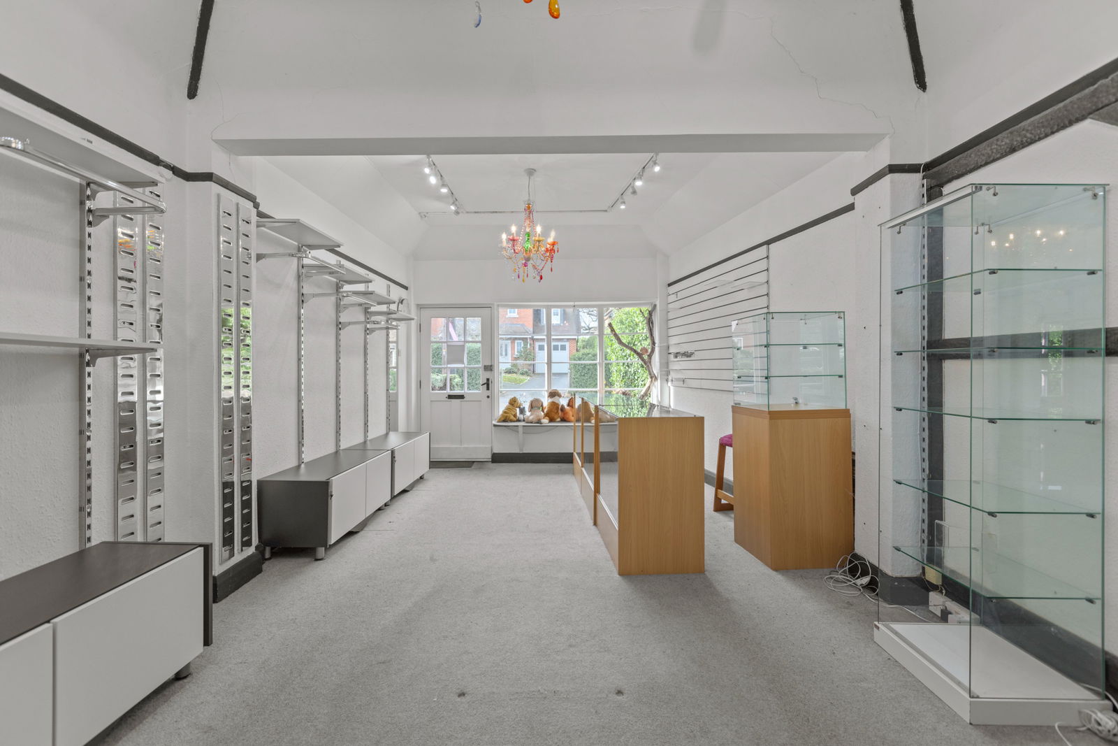 Retail property (high street) to rent in Church Road, Leatherhead  - Property Image 3