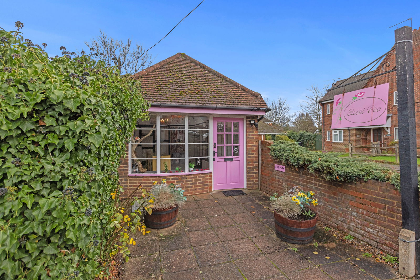 Retail property (high street) to rent in Church Road, Leatherhead  - Property Image 2