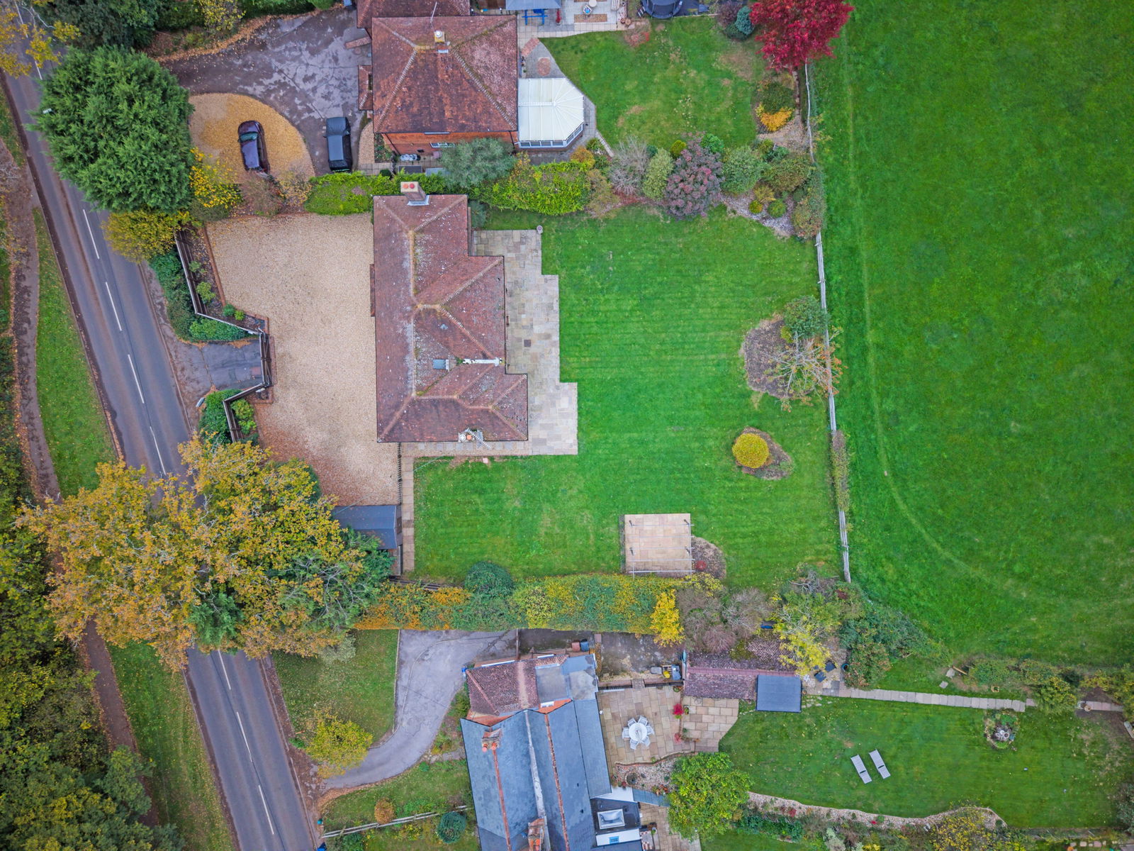 5 bed detached house for sale in Bookhurst Road, Cranleigh 34