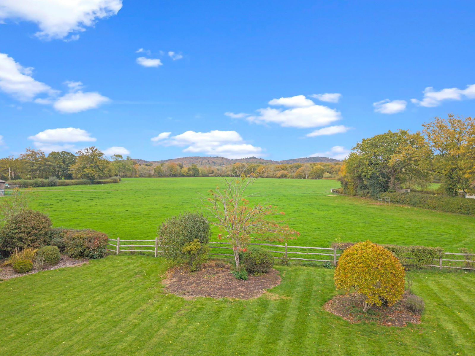 5 bed detached house for sale in Bookhurst Road, Cranleigh 4