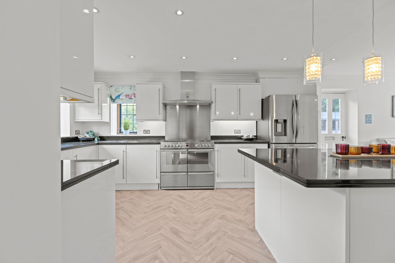 5 bed detached house for sale in Bookhurst Road, Cranleigh 6