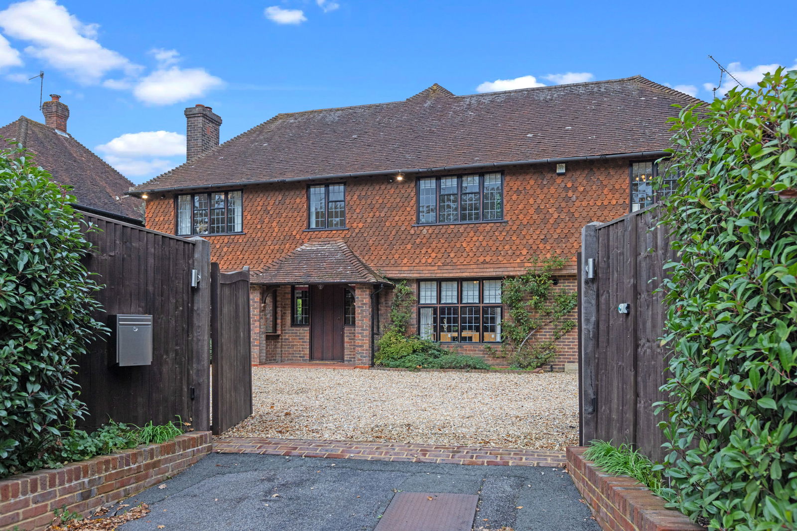 5 bed detached house for sale in Bookhurst Road, Cranleigh  - Property Image 3