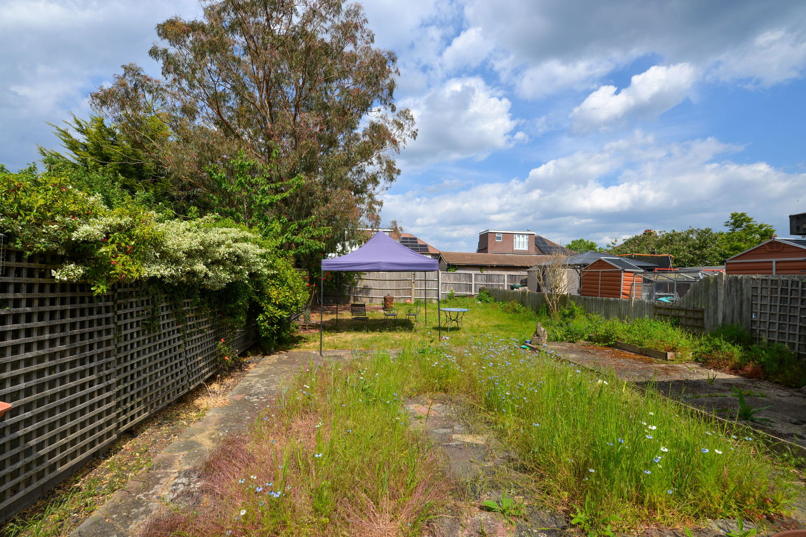 2 bed semi-detached bungalow for sale in Seaforth Gardens, Epsom  - Property Image 2