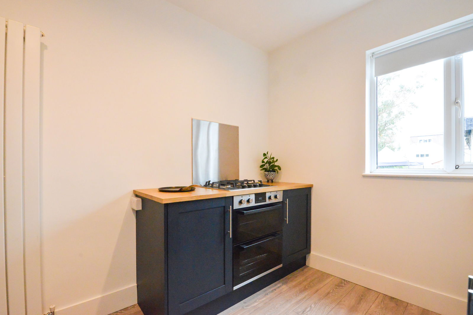 2 bed semi-detached bungalow for sale in Seaforth Gardens, Epsom 5