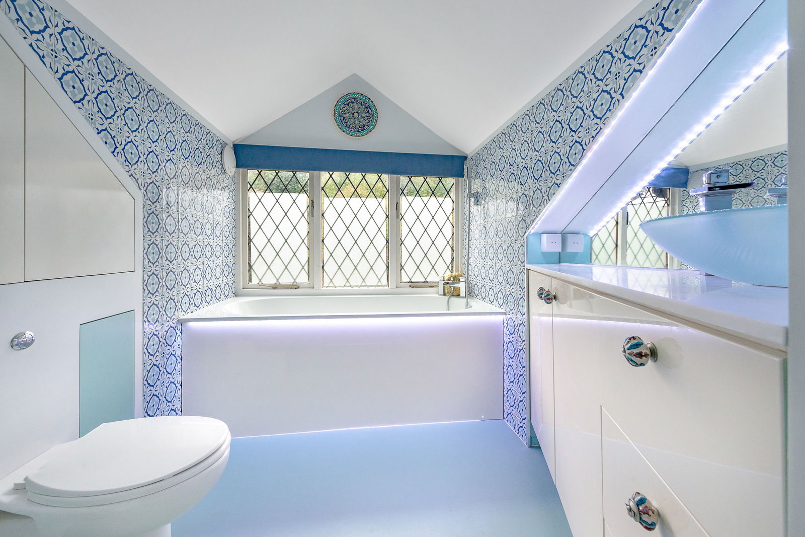 6 bed detached house for sale in Convent Lane, Cobham  - Property Image 34