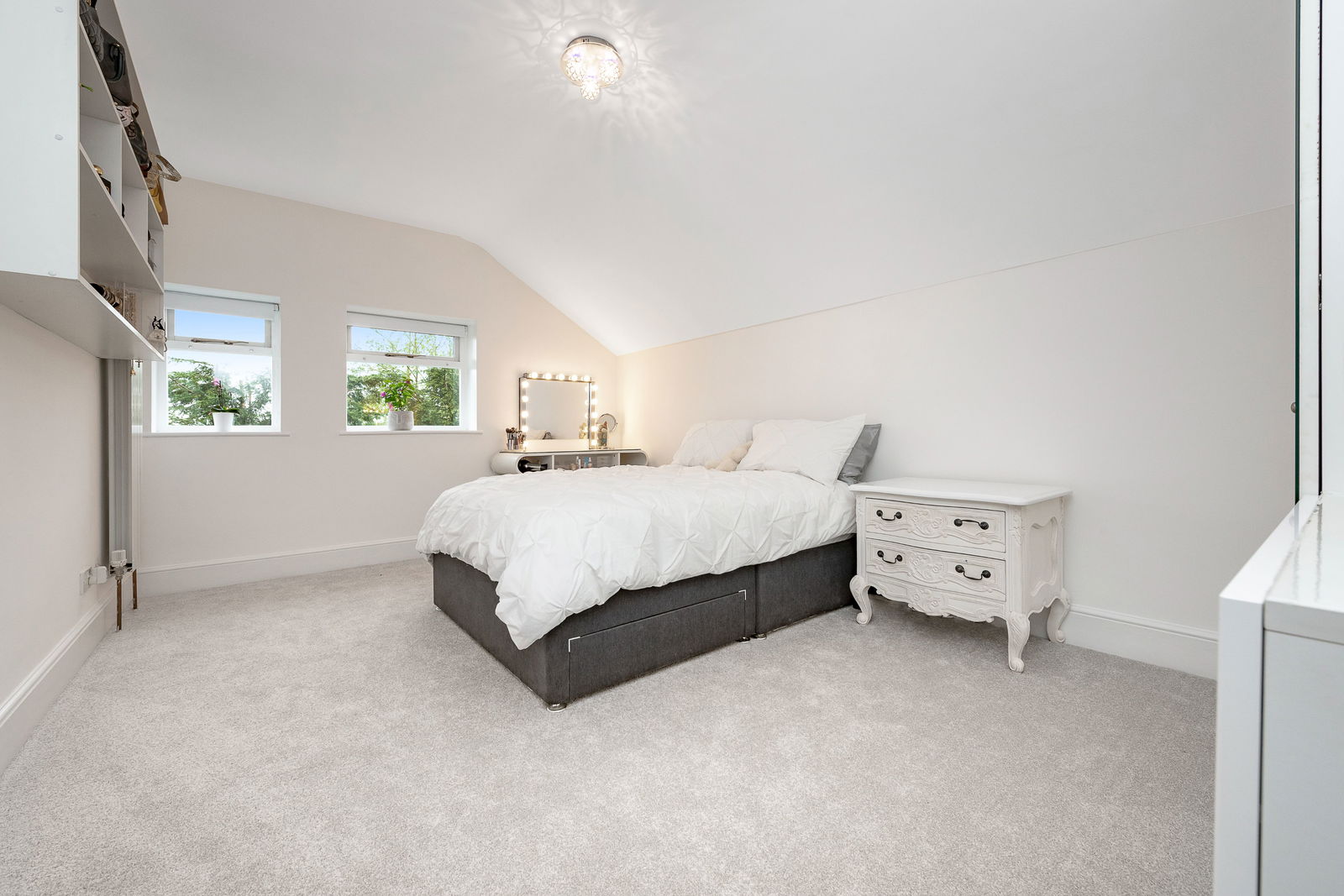 6 bed detached house for sale in Convent Lane, Cobham  - Property Image 14