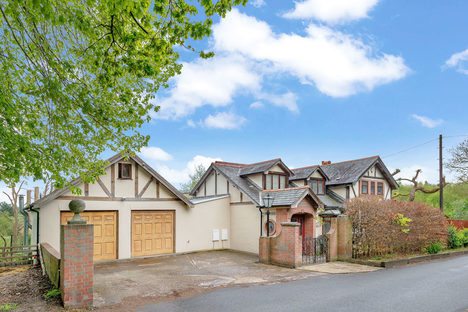 6 bed detached house for sale in Convent Lane, Cobham  - Property Image 5