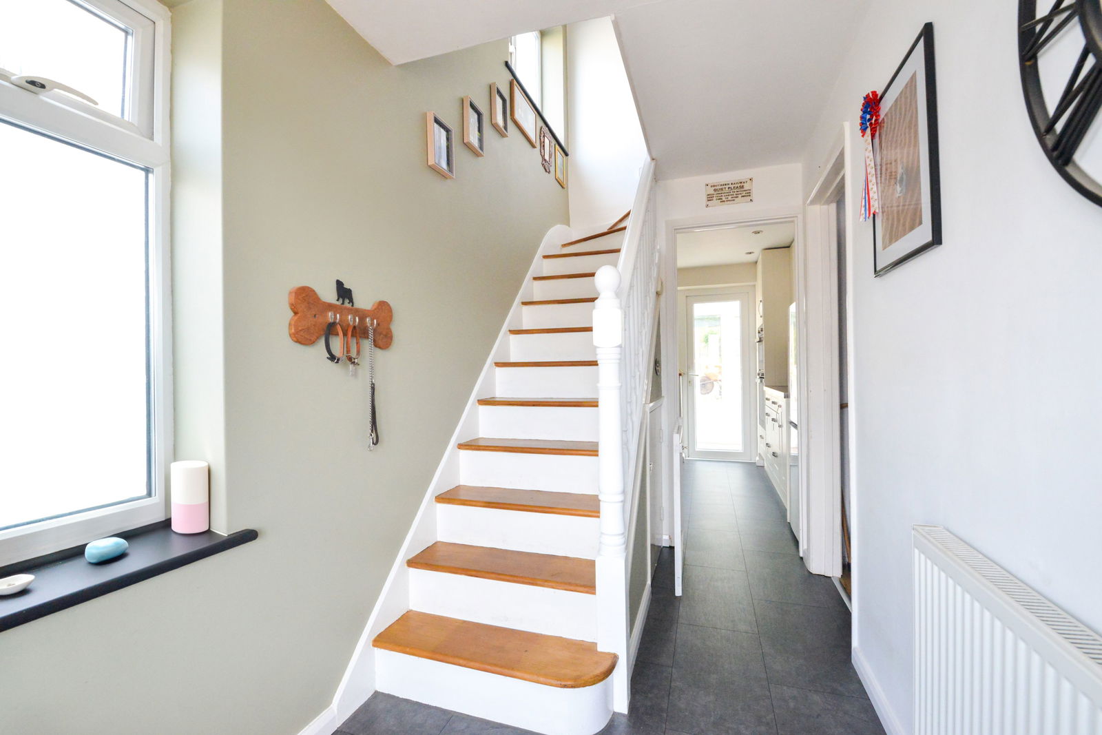 3 bed semi-detached house for sale in Strathcona Avenue, Leatherhead  - Property Image 7