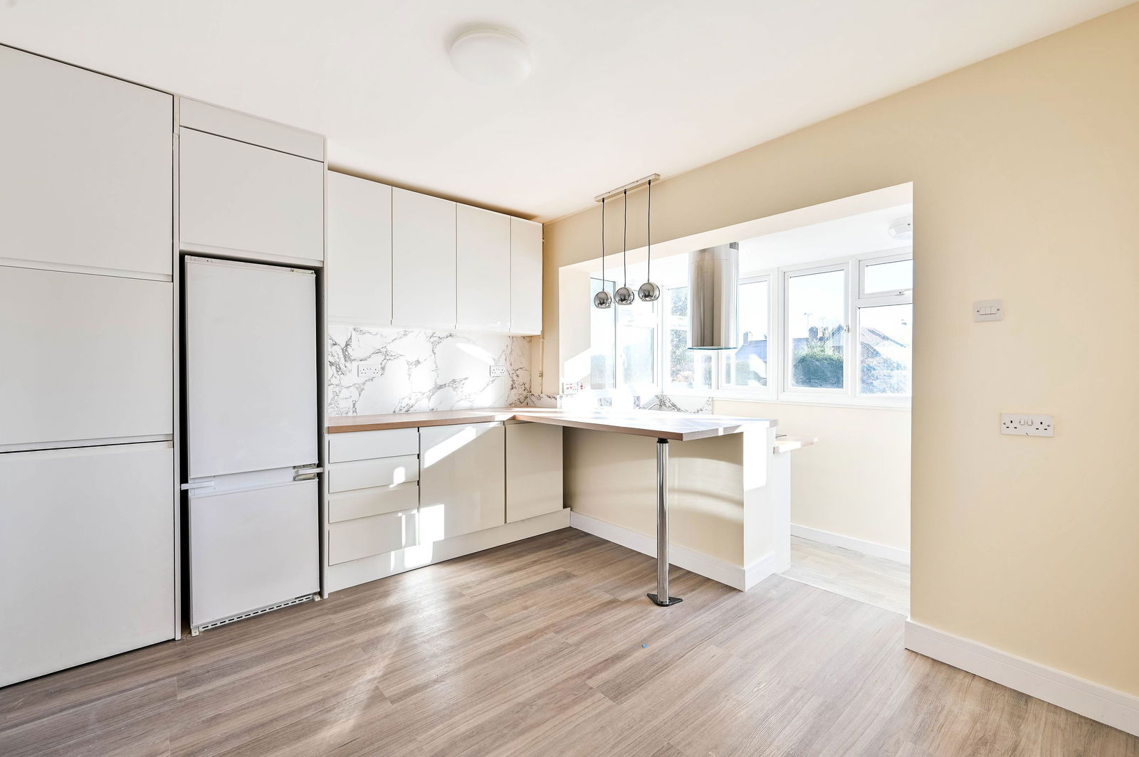 2 bed flat to rent in London Road, Guildford  - Property Image 6