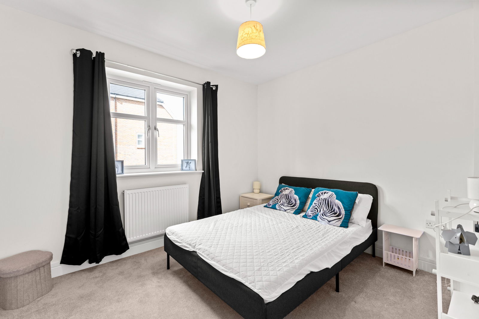 3 bed terraced house to rent, Leatherhead  - Property Image 14