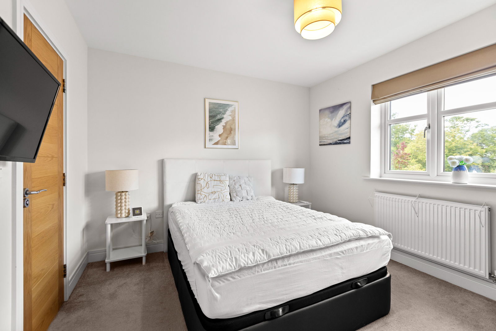 3 bed terraced house to rent, Leatherhead 16