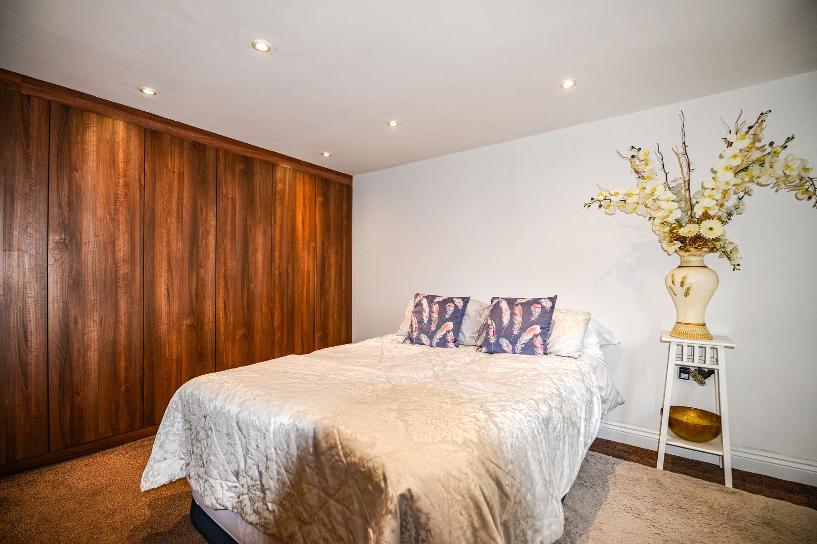 5 bed bungalow for sale in Green Lane, Staines-upon-thames  - Property Image 17