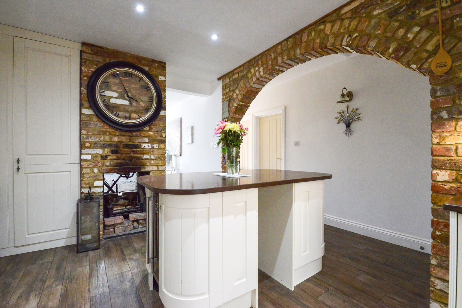 5 bed bungalow for sale in Green Lane, Staines-upon-thames 2