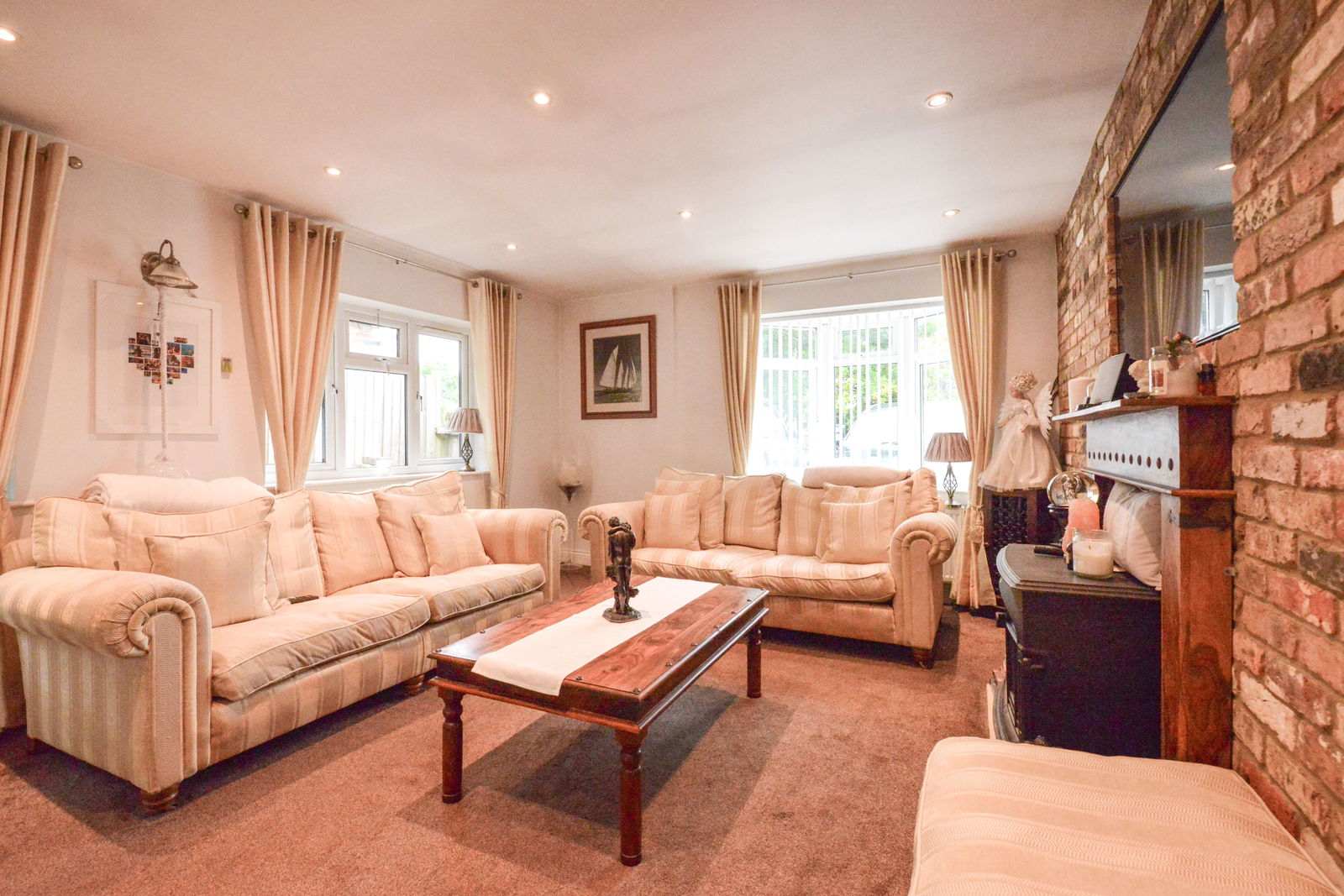 5 bed bungalow for sale in Green Lane, Staines-upon-thames  - Property Image 18