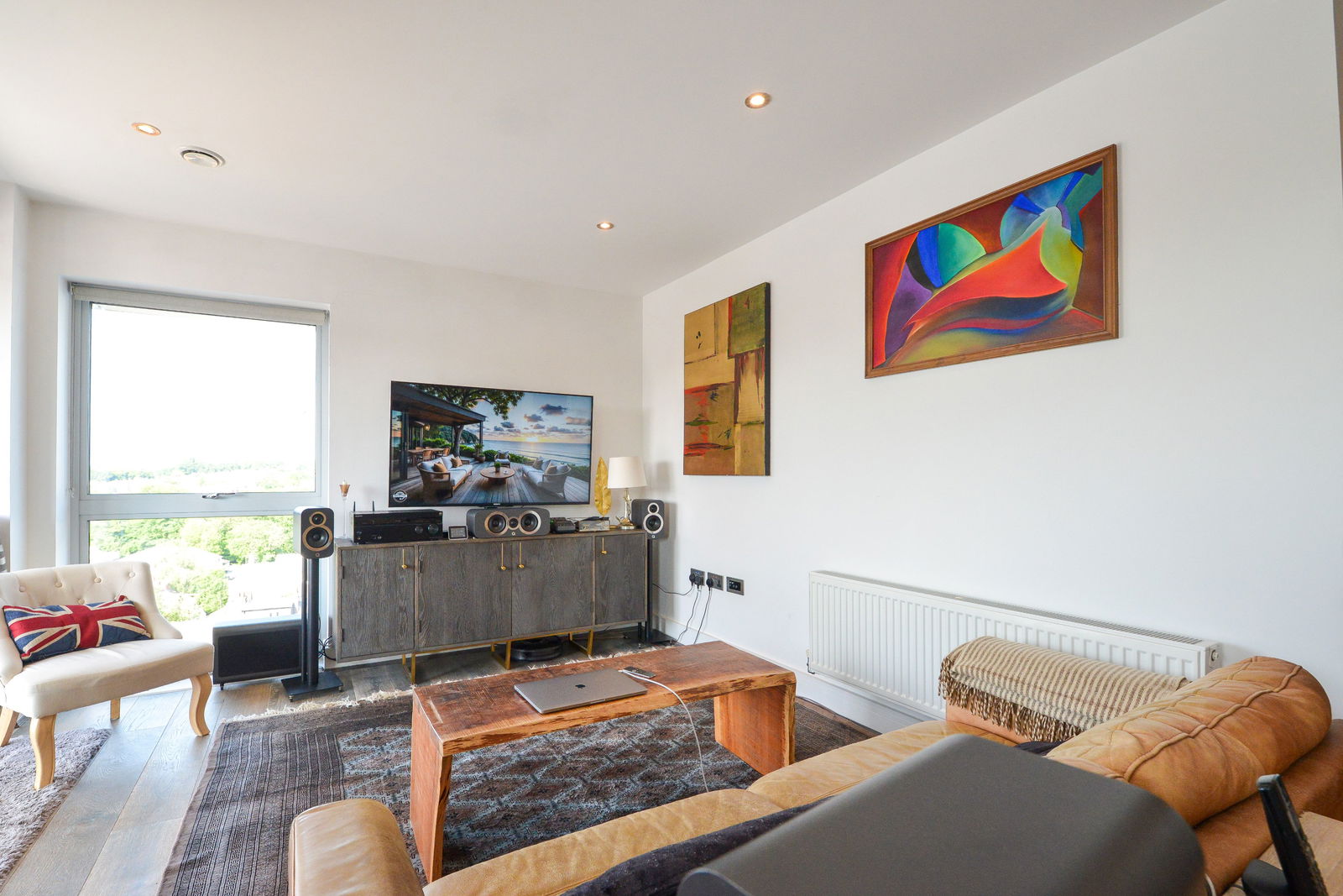 2 bed flat for sale in Station View, Guildford  - Property Image 7
