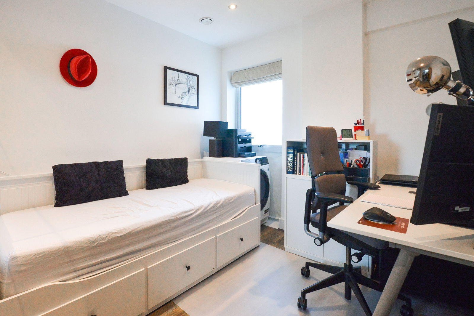 2 bed flat for sale in Station View, Guildford  - Property Image 11
